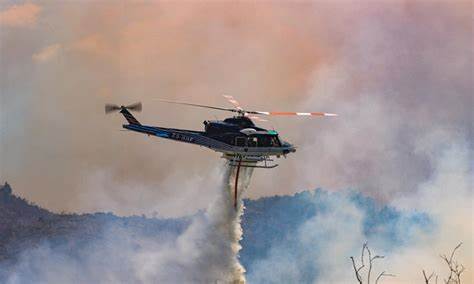 ЦУК: Oд рани зори се гасат пожари по земја и со воздухопловна поддршка од сите летала што се на располагање