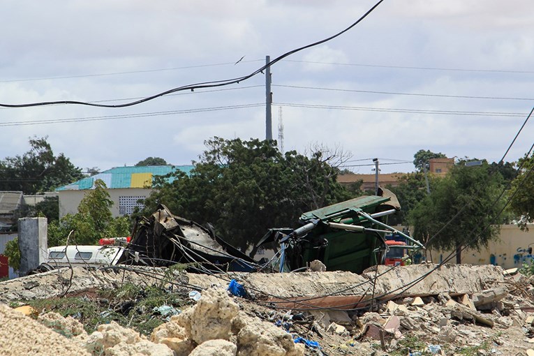 Во експлозија на автомобил бомба во Сомалија загинаа најмалку 11 лица
