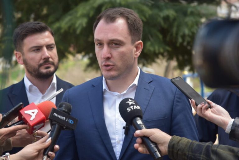 Aндоновски потпиша ЕУ Грант за формирање на Национален центар за побезбеден интернет