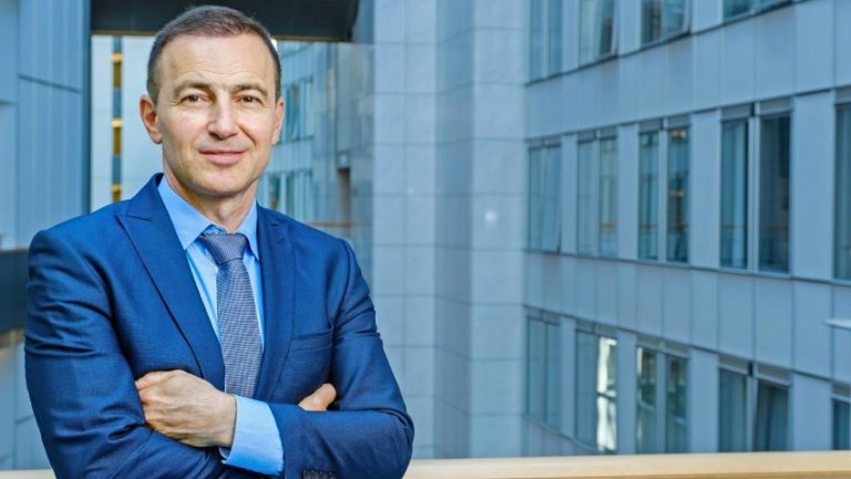 Ковачев за Поглед.мк: Предлогот за одложено дејство на уставните измени е неприфатлив, бидејќи човековите права не можат да бидат со одложено дејство