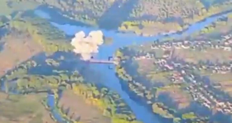 Украинците урнаа уште еден мост во курската област