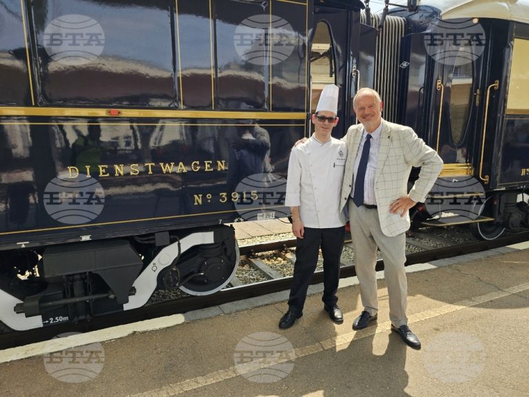 „Ориент експрес“ пристигна во Русе со 84 патници од три континенти