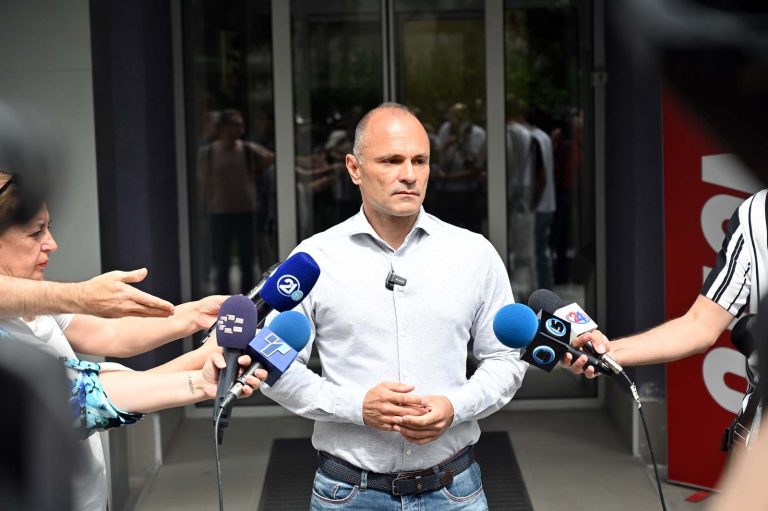 Филипче: ВМРО-ДПМНЕ ја прекина низата на растот на плати во образованието