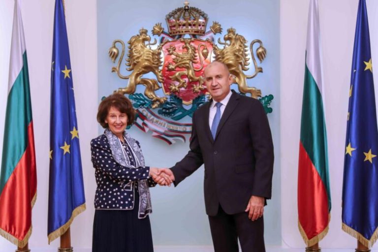 Радев кон Сиљановска: Бугарија никогаш не ставала вето по патот на РСМ кон Европската унија