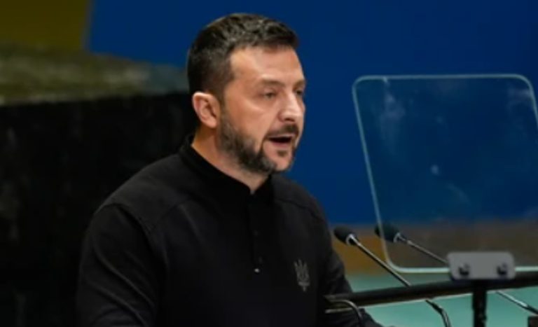 Зеленски пред Генералното собрание на ОН рече дека Путин бара начини да го скрши духот на Украина