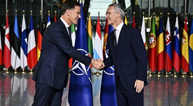 Руте ја презеде функцијата генерален секретар на НАТО