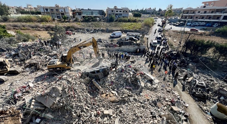 Во израелските воздушни напади во источен Либан загинаа 19 лица