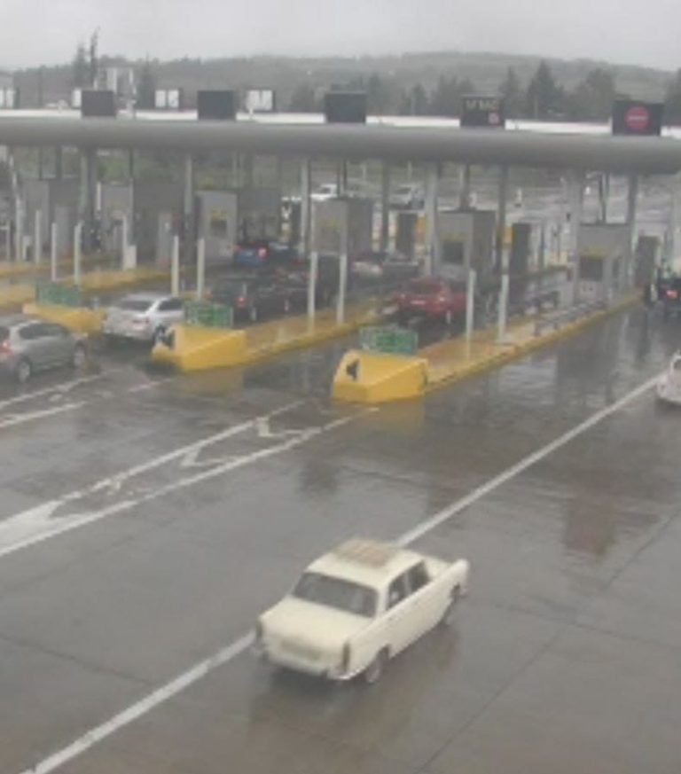 (Видео) Нов скандал во ЈПДП, пропуштени 40 возила без да платат патарина, вели Илиевски