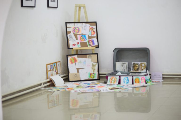 Самостојна изложба „Почетоците“ на Христина Мазнеска во Скопје