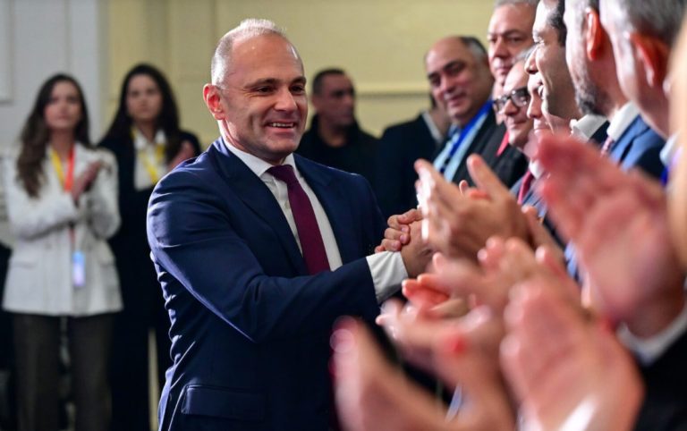 (Видео) Филипче: Ароганцијата ќе ја закопаме длабоко под земја