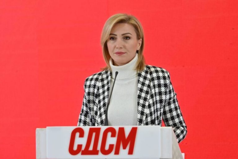 (Видео) Кузеска: Власта ги одби амандманите за поголеми плати, а ќе троши на мебел и скапи автомобили за функционерите