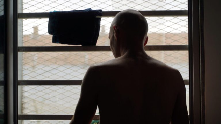 „Љубовната соба“, филм за интимниот свет во затворот во Идризово денес премиерно во Кинотека