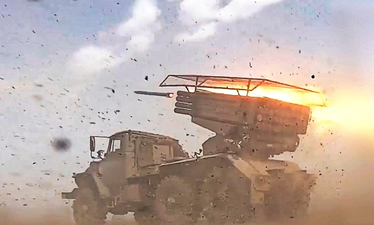 Украинскиот генерал потврди: Започна огромен руски напад во Курск