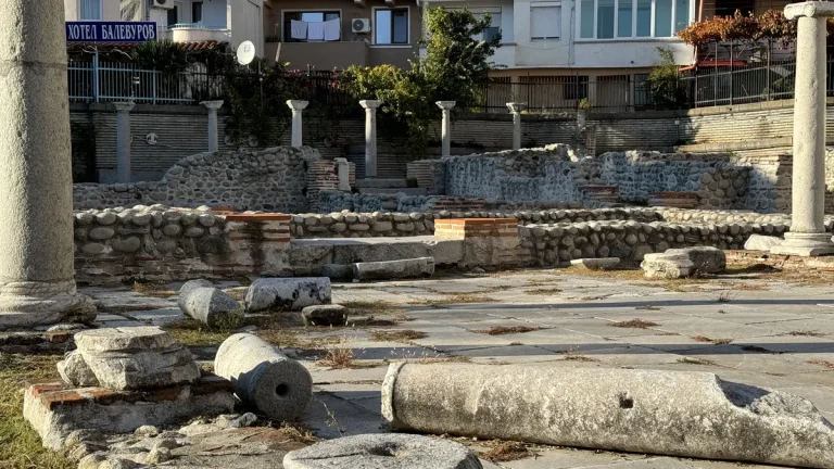 Легендите за злато привлекуваат илјадници луѓе во Епископската базилика во Сандански