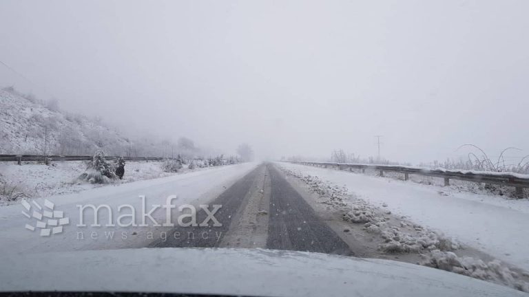 Патот Маврово-Галичник се уште не е прооден, извести ЦУК