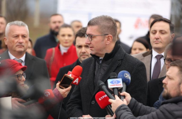 Се работат многу случаи за криминал на поранешни високи функционери од ДУИ, Мицкоски уверува дека јавноста наскоро ќе слушне за нив