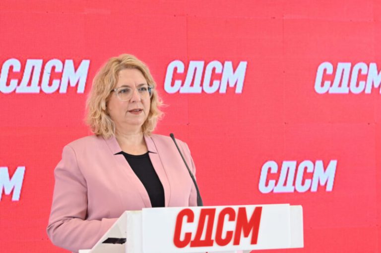 (Видео) Николова: Образованието не смее да зависи од тоа кој е на власт и од политичари кои ќе сметаат дека светот започнува со нивниот мандат