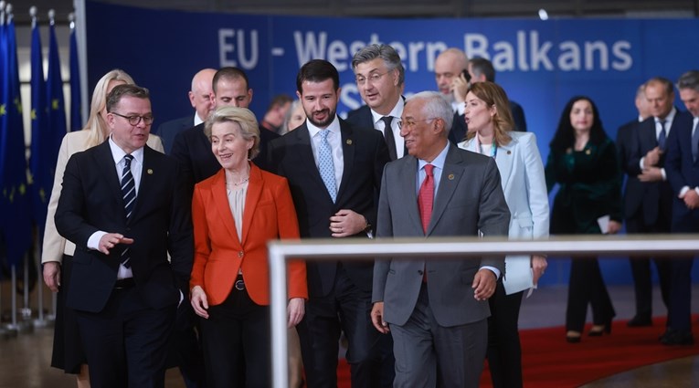 Европската комисија предлага укинување на роамингот со земјите од Западен Балкан