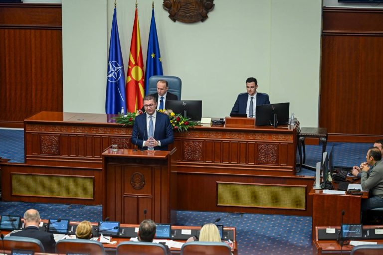 Мицкоски: Или сите да работат во недела со двојна или тројна дневница или никој