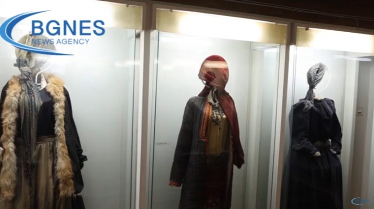 (Видео) Панаѓурската носија ги обединува локалните жители и бугарските доселеници од Македонија во Брацигово