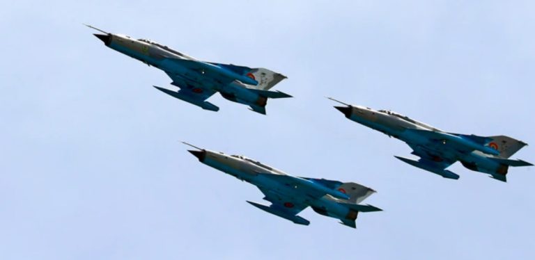 Романците забележаа непознат објект, па ги подигнаа борбените авиони и ги предупредија жителите