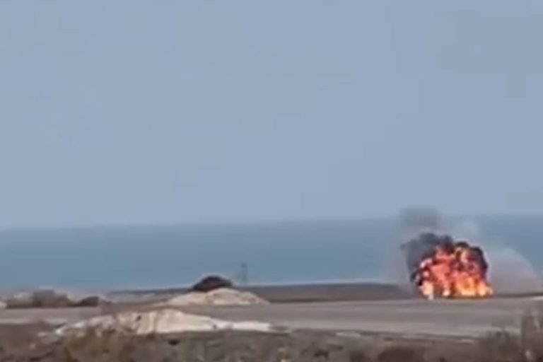 (Видео) Се урна патнички авион, испратил СОС сигнал над Каспиското Море: драма во Казахстан