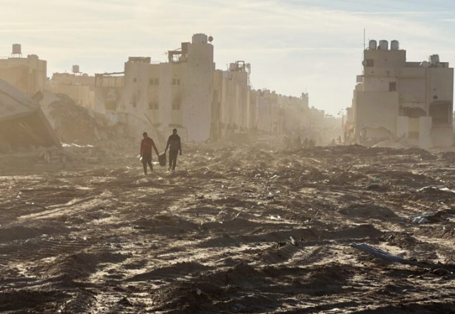 Раселените Палестинци почнаа да се враќаат во северниот дел на Појасот Газа