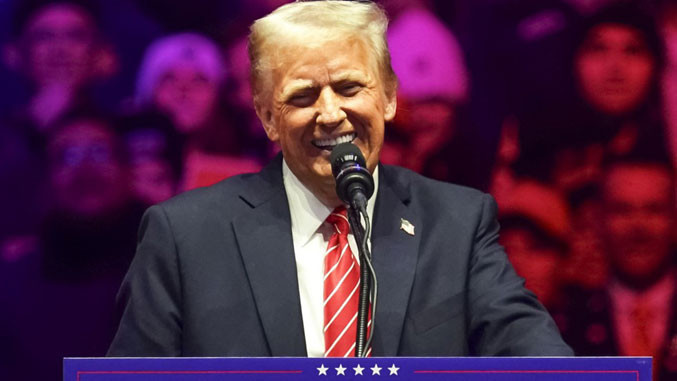 Трамп нареди голем број дипломати од кариера во Стејт департментот да поднесат оставки