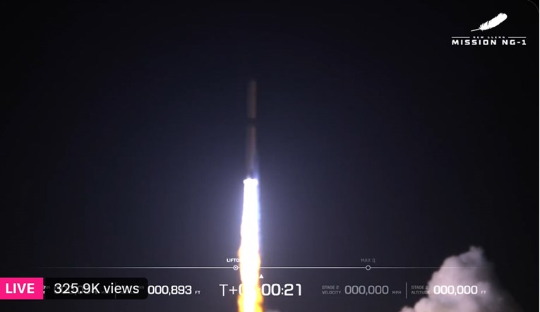 (Видео) Лансирана е ракетата на Безос