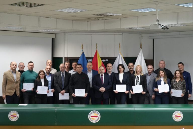 Над една милијарда евра од наплатени приходи  во втората половина од 2024 година во Царинската управа, доделени признанија за заслуги