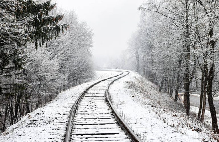 Железничкиот сообраќај се одвива непречено и без проблеми