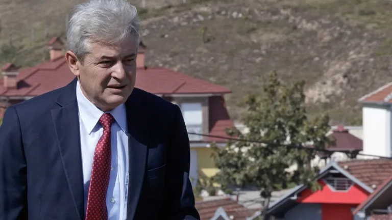 Ахмети: Ако некој отиде во Бугарија а друг во Албанија, на кого ќе ја оставиме оваа земја?