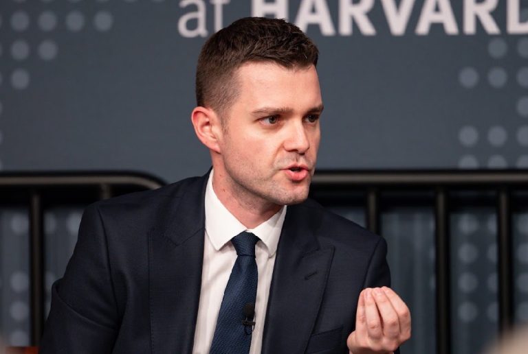 (Фото) Муцунски на Универзитетот Харвард: ЕУ мора да ги интегрира земјите-кандидати од Западен Балкан во својата визија за иднината