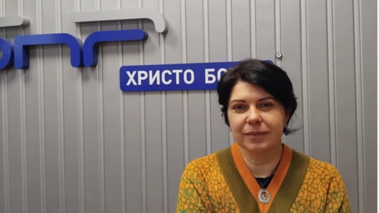 „Песната на стрелецот“ од Ирене Ваљехо и уметноста да се раскажуваат вечни приказни