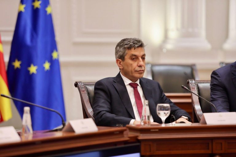 Меџити најавува масовни вработувања во администрацијата: Ќе создадеме илјадници работни места за Албанците