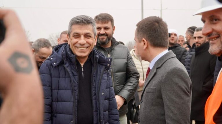 (Видео) „Скандалозната најава од Меџити отвора сериозни сомнежи за постоење веќе подготвени списоци со имиња на ‘подобните’ партиски кадри“, вели Кузеска