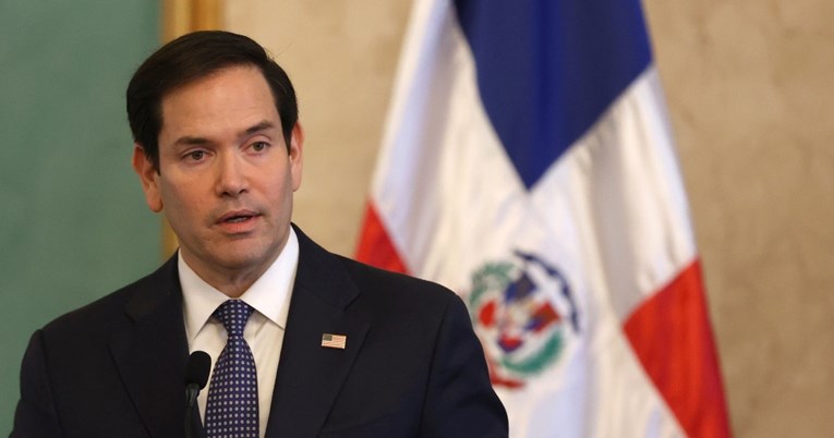 Авионот со Рубио бил принуден да се врати во Вашингтон, одеше за Минхен