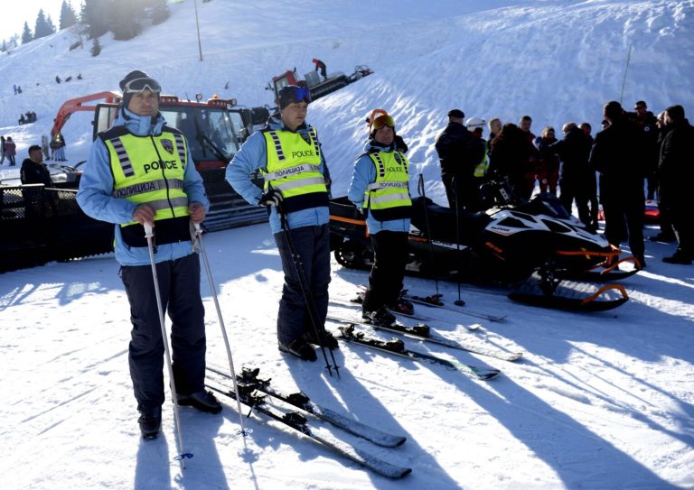 Јанев од Тетово: Со иницијативата „До вас, за вас“ ги отвораме вратите на полицијата за поголема довеба во полицијата и безбедност на сите граѓани