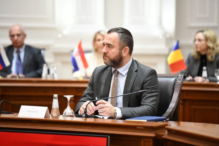 Тошковски: Ќе набавиме тестови за дрога за сообраќајната полиција, можност за трајно одземање возило при најтешки услови за безобѕирно возење