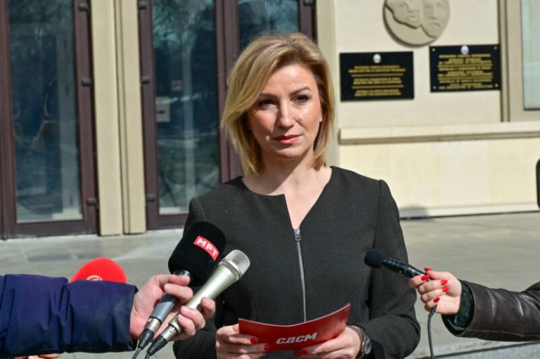 (Видео) Андоновски го призна скандалот со тендерите кои завршиле кај сопругот на неговата државна секретарка, ДКСК и Обвинителството итно да постапат, бара СДСМ