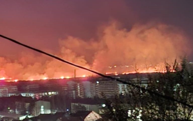 Голем пожар кај Струмица, силниот ветер го отежнува гасењето