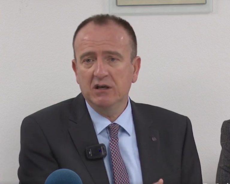 Паркирањето во Клинички ќе биде 50 денари што за Таравари е добра цена, но вели дека договорот не е потпишан и ќе поништи ако јавноста е против