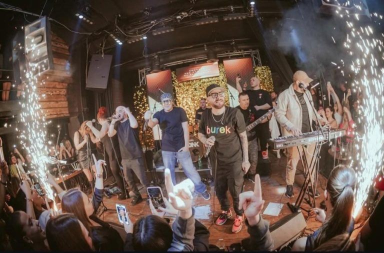 (Видео) Пиротехниката во затворен простор ќе се најде пред пратениците, се менува Законот