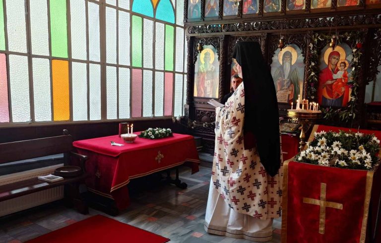 Цариградските Бугари оддадоа почит на загинатите во пожарот во Кочани и посакаа брзо оздравување на повредените