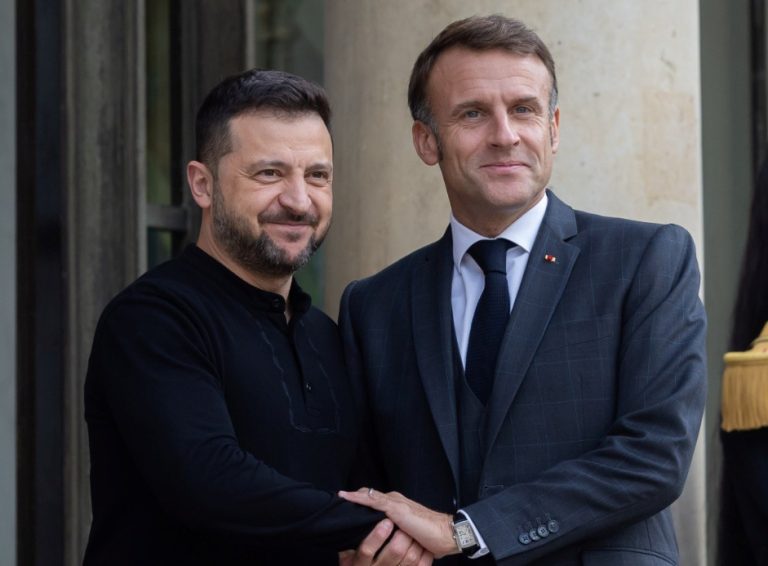 Утре во Париз самит за Украина, Макрон и Зеленски се среќаваат вечерва
