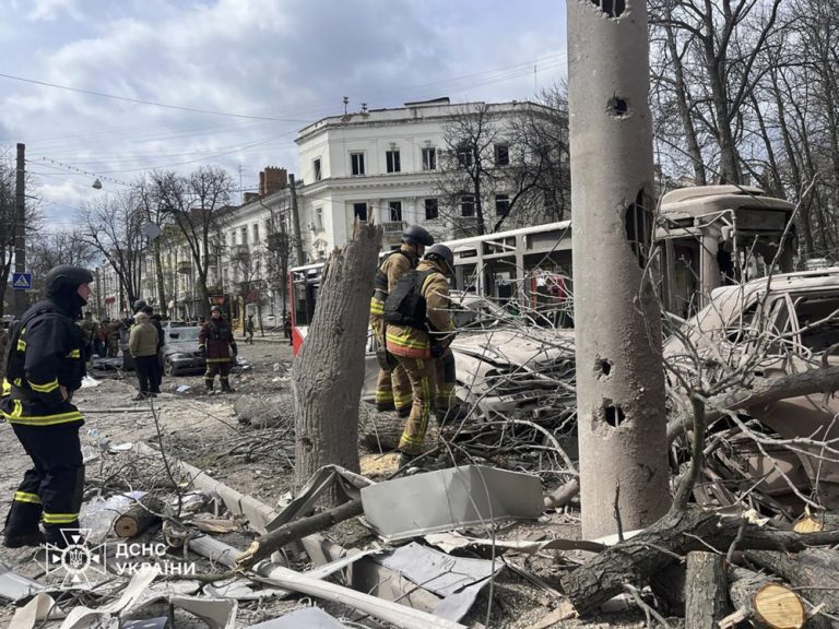 Најмалку 82 лица ранети во рускиот ракетен напад врз Харков: меѓу нив шест деца