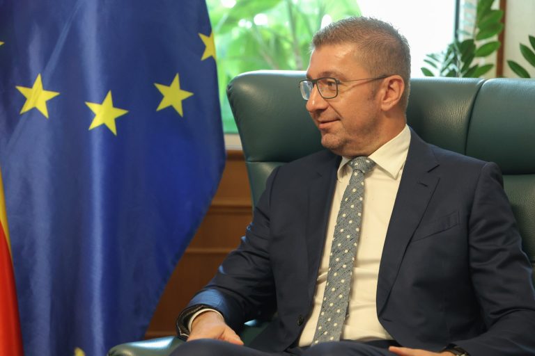 Мицкоски по средбата со Филипче: „Државата мора да биде во служба на граѓаните, и да се случат коренити реформи на системот