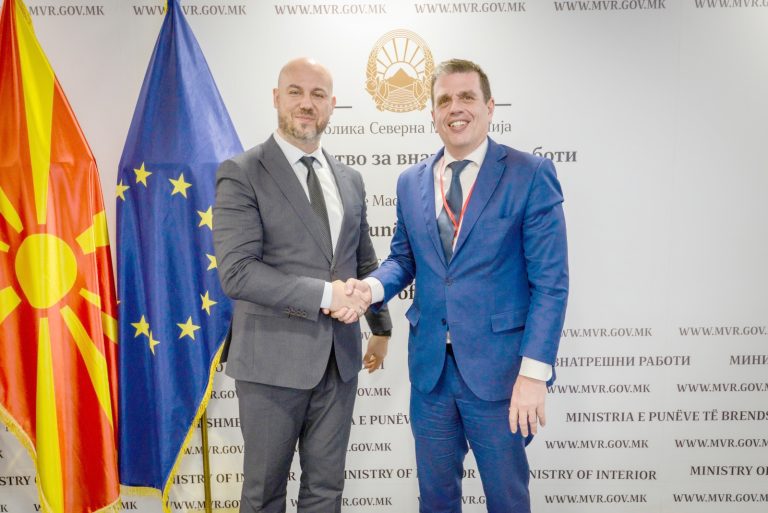 Средба Исени – Филипиду: Со заеднички сили во управување со миграциите и борбата со илегалната миграција