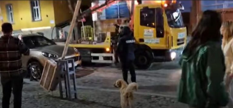 (Видео) МВР: Не е вистина дека автомобилот непрописно паркиран во Дебар Маало е на полицаец