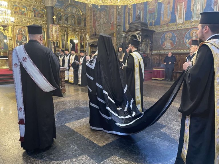Во Софија беше отслужена панихида во чест на загинатите во атентатот во црквата „Света Недела“
